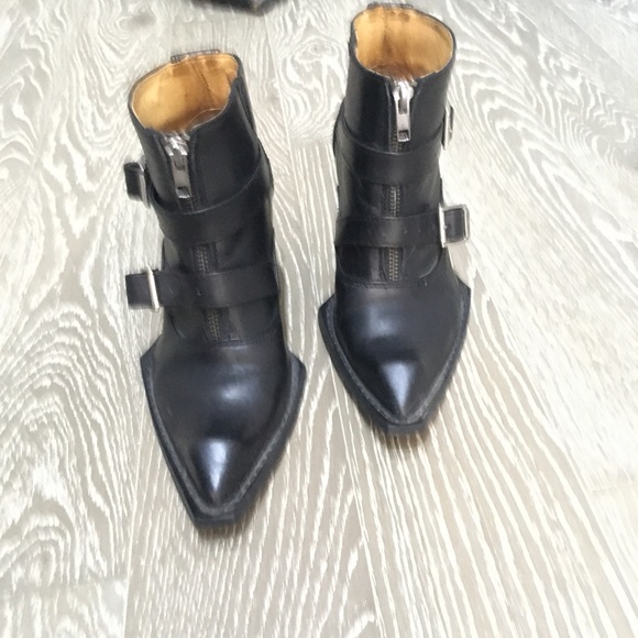 Fluevog Swordfish Edwardian Hamburger, lightly worn. Great shape. Retail $450 - Picture 2 of 8